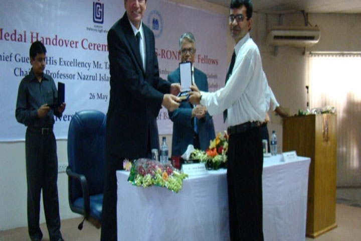 আলুবীজের উদ্ভাবক ড. তুহিন শুভ্র রায়